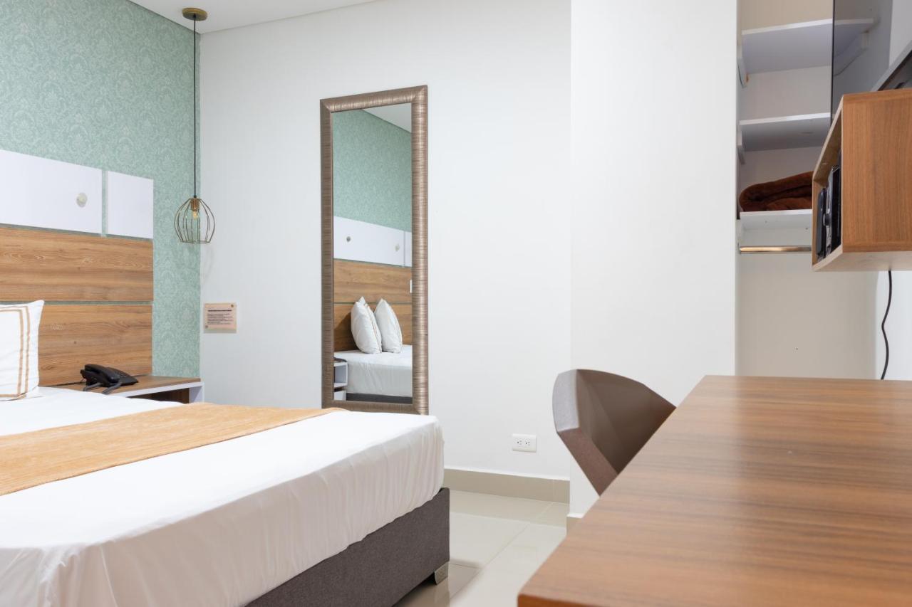 Infinity Hotel Μεντεγίν Εξωτερικό φωτογραφία