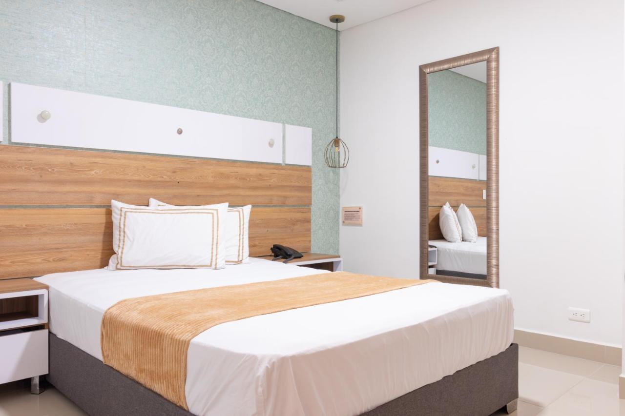 Infinity Hotel Μεντεγίν Εξωτερικό φωτογραφία