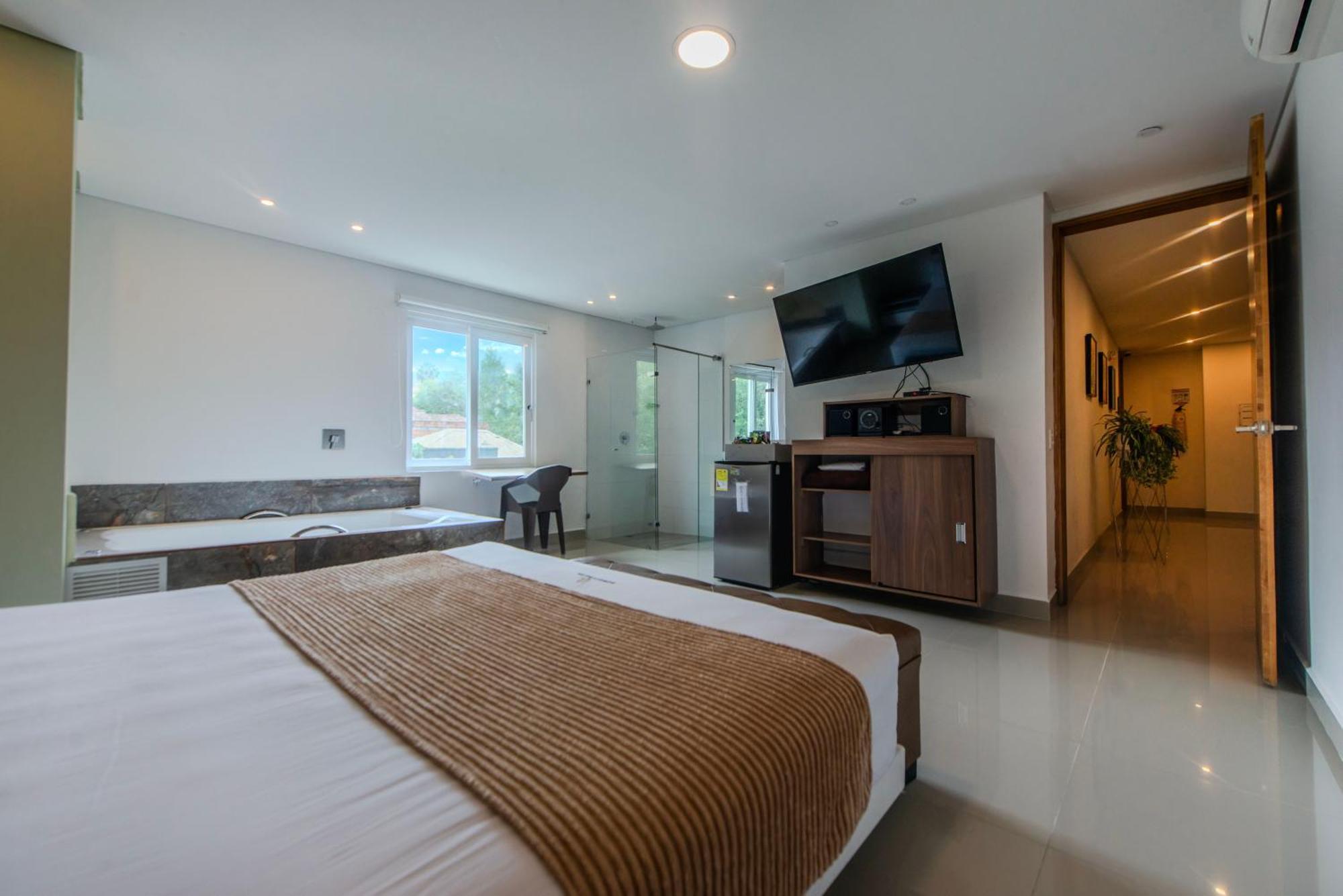 Infinity Hotel Μεντεγίν Εξωτερικό φωτογραφία