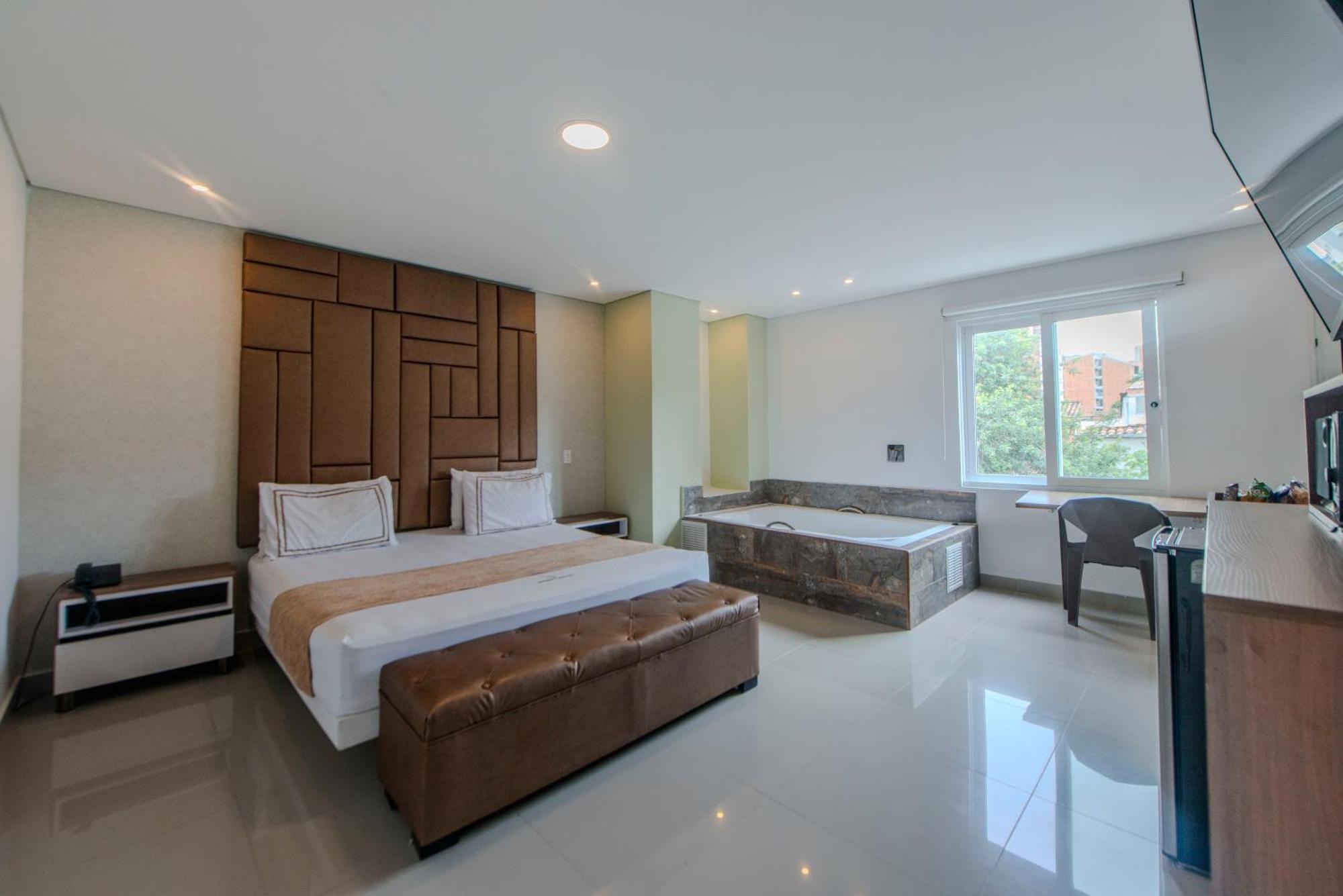 Infinity Hotel Μεντεγίν Εξωτερικό φωτογραφία